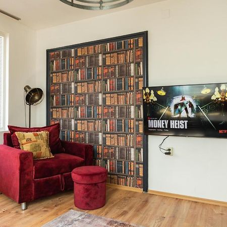 Urban Style In The Centre Apartamento Varna Exterior foto