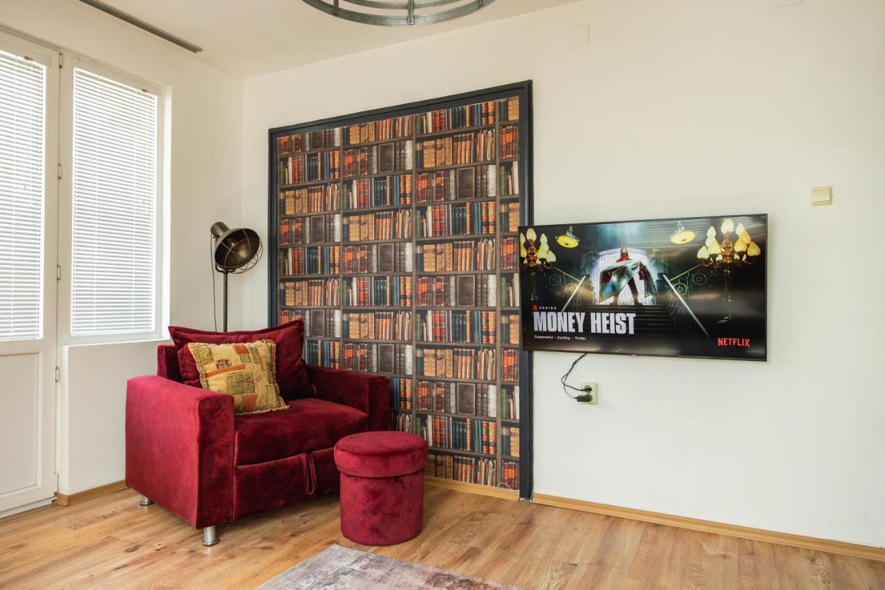 Urban Style In The Centre Apartamento Varna Exterior foto